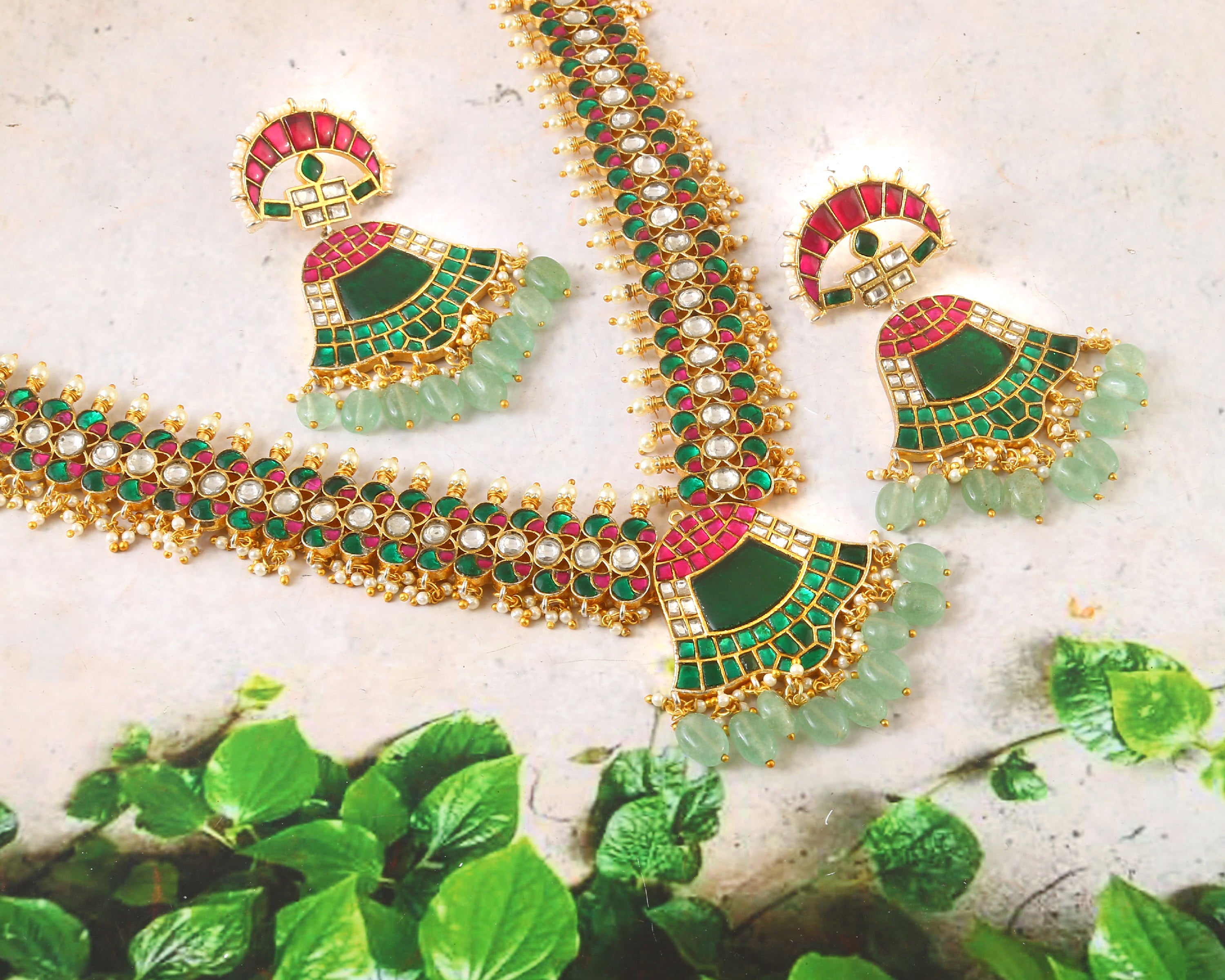 NK-265 - Jadau Kundan Necklace with Emerald