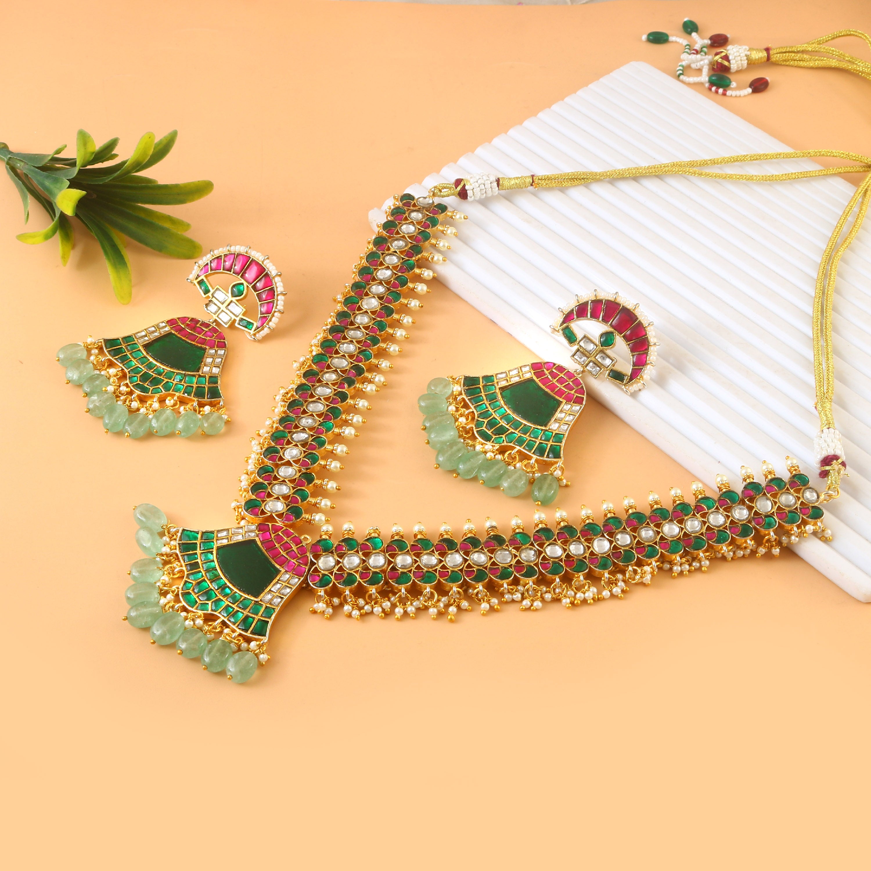 NK-265 - Jadau Kundan Necklace with Emerald