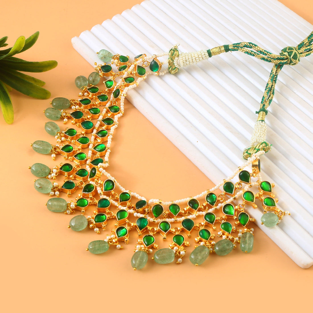 NK-267 - Jadau Kundan Necklace with Emerald