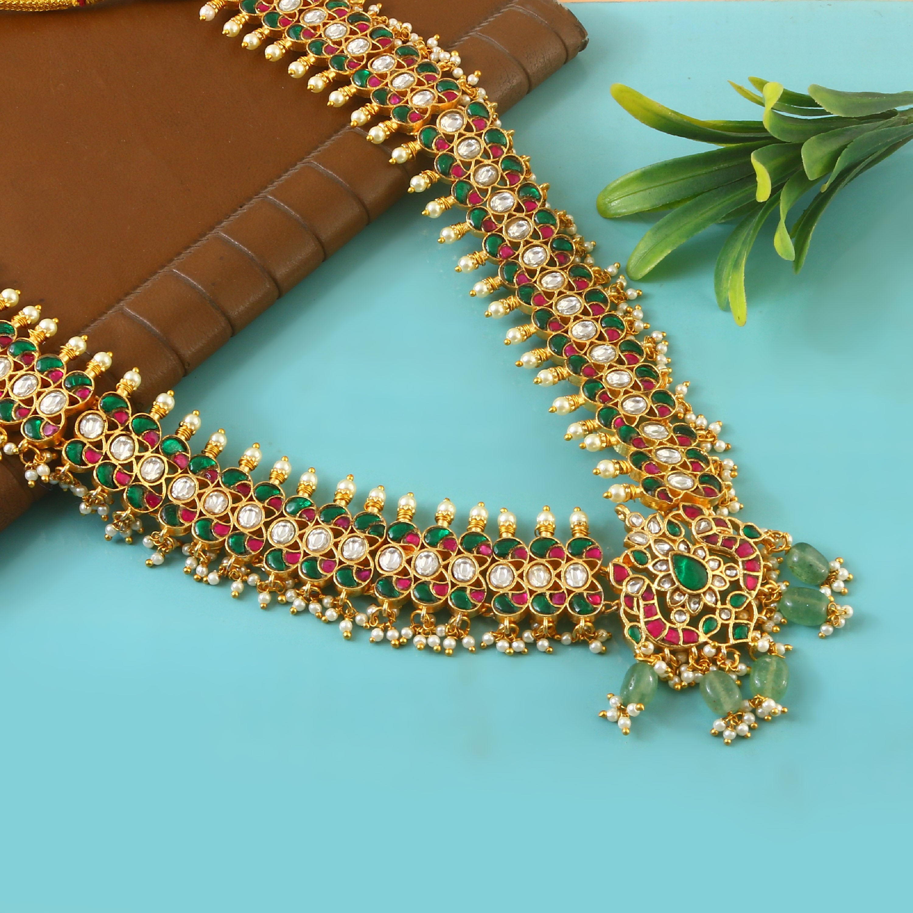 NK-269- Jadau Kundan Necklace with Emerald