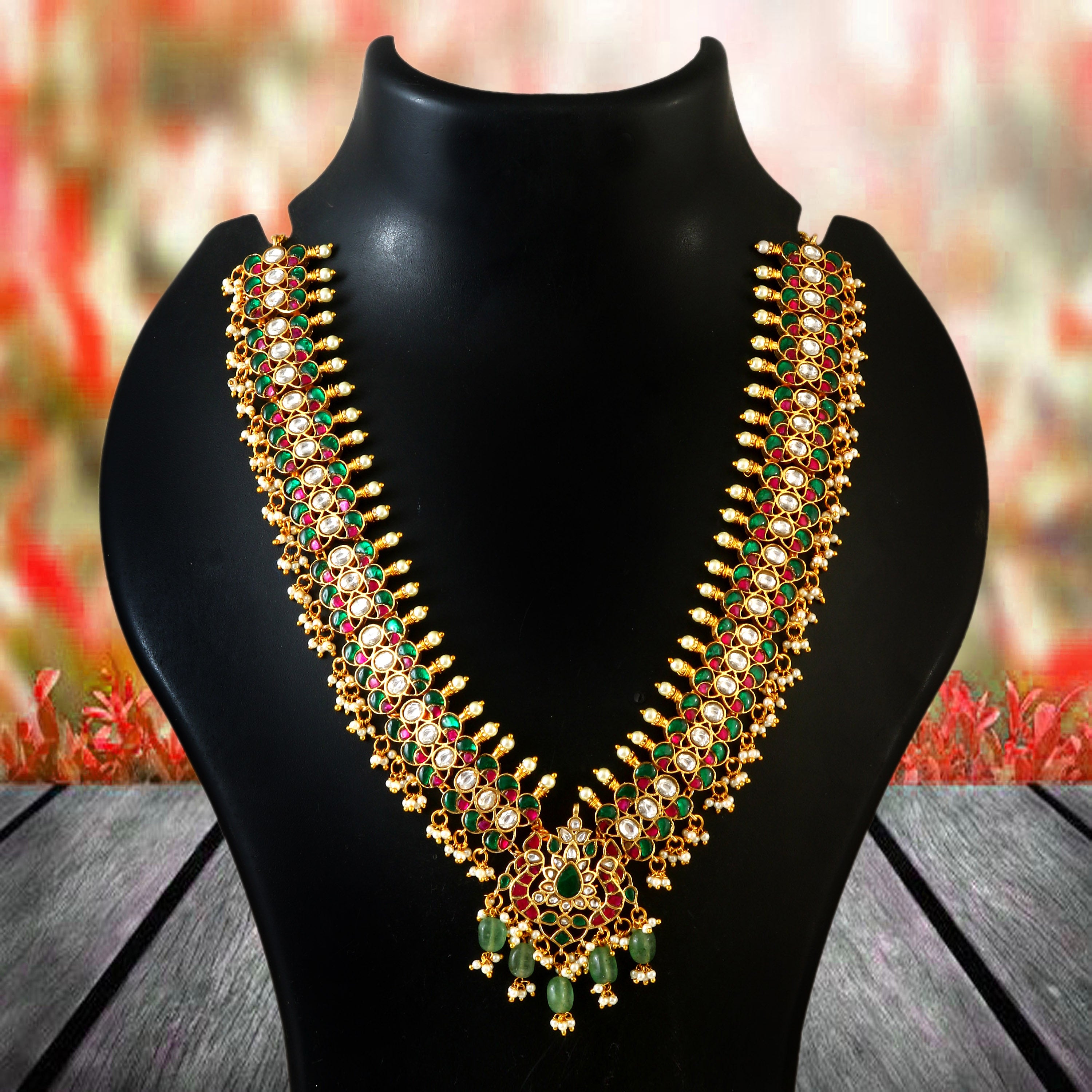 NK-269- Jadau Kundan Necklace with Emerald