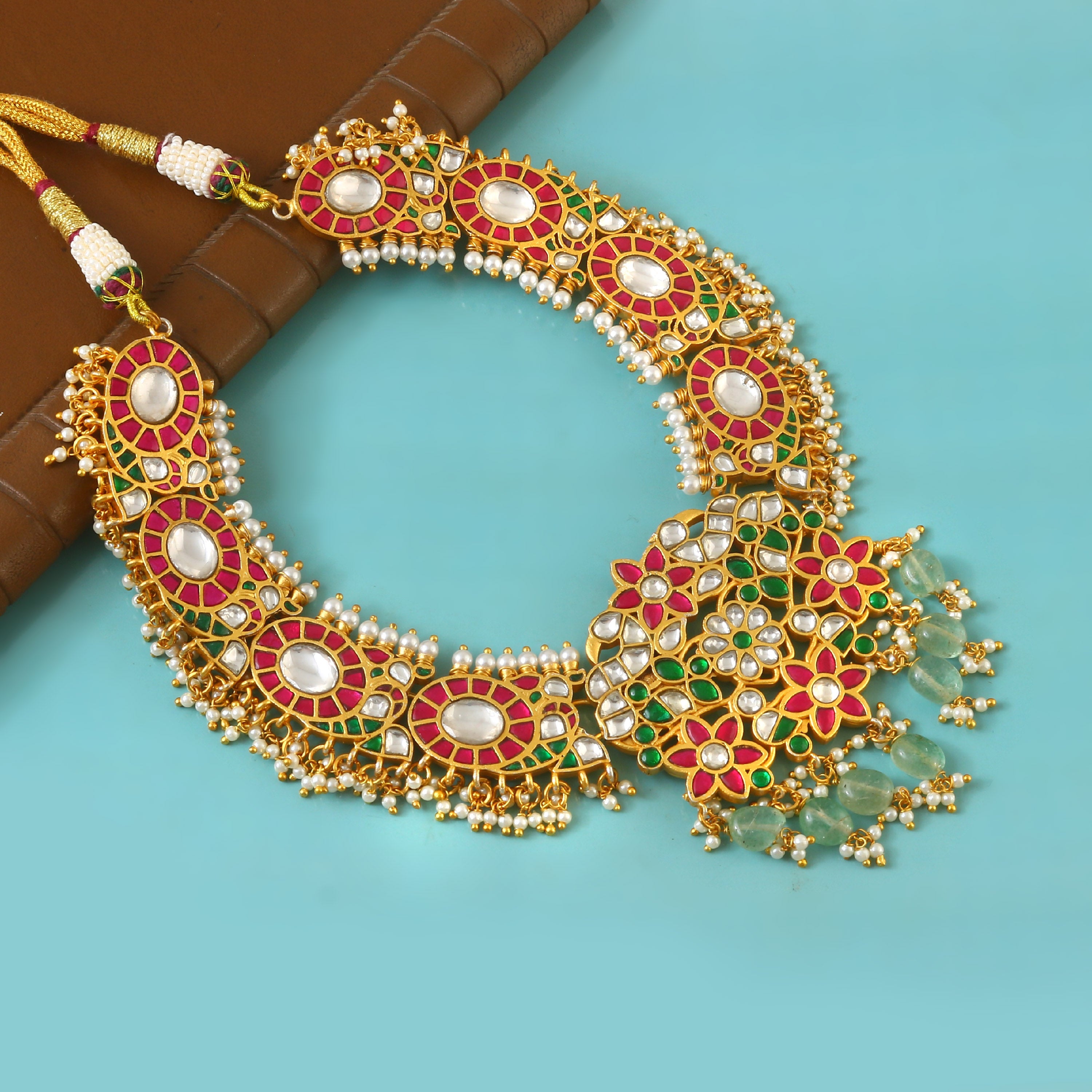 NK-270- Jadau Kundan Necklace with Emerald