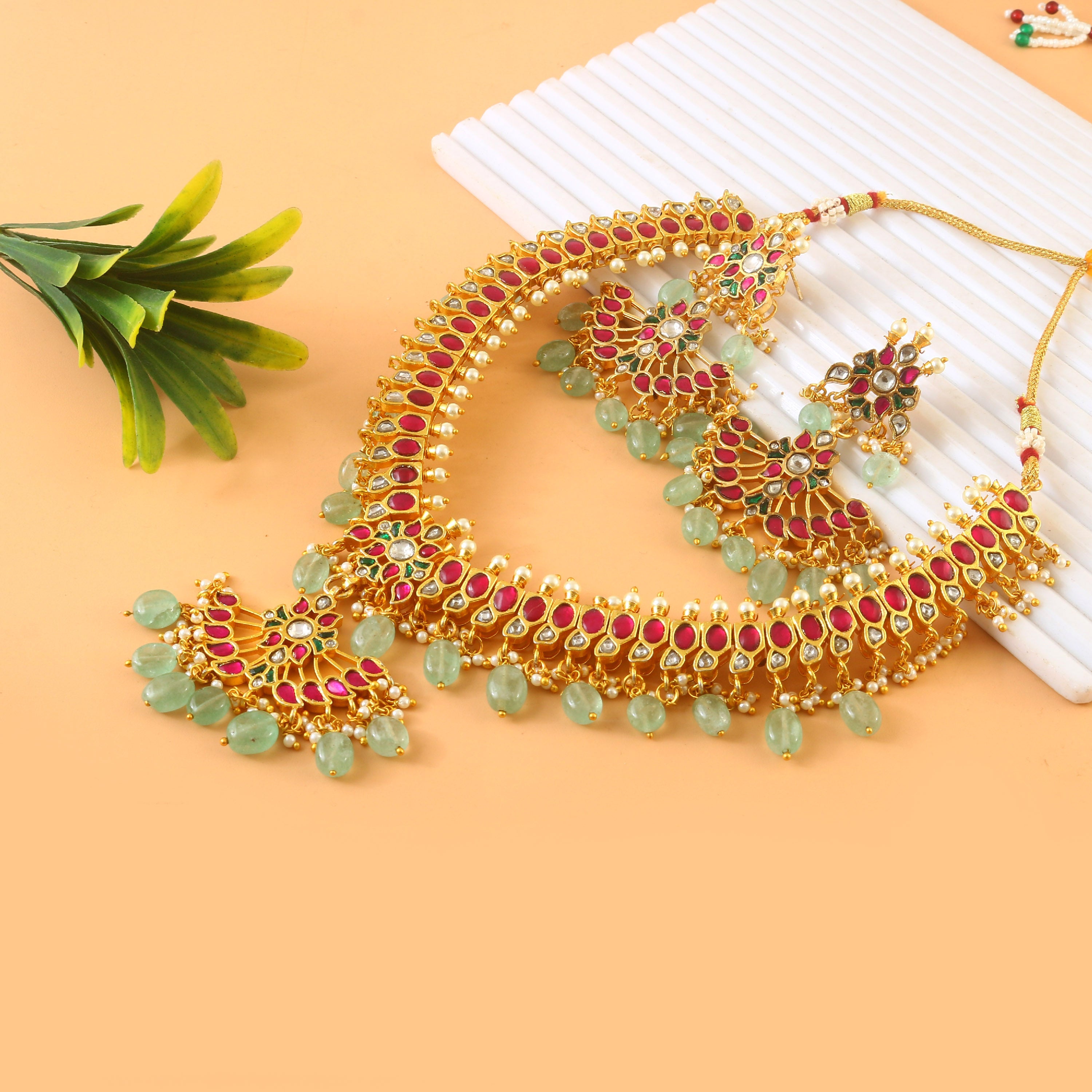NK-271- Jadau Kundan Necklace with Emerald
