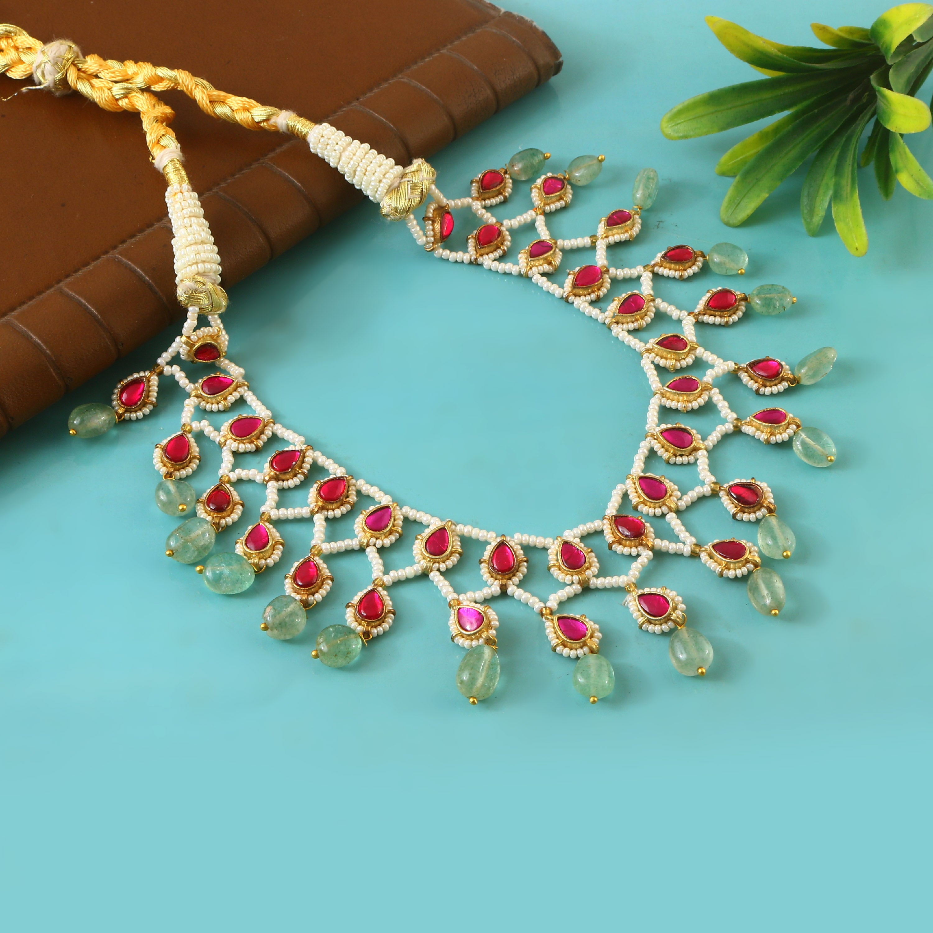 NK-274- Jadau Kundan Necklace with Emerald