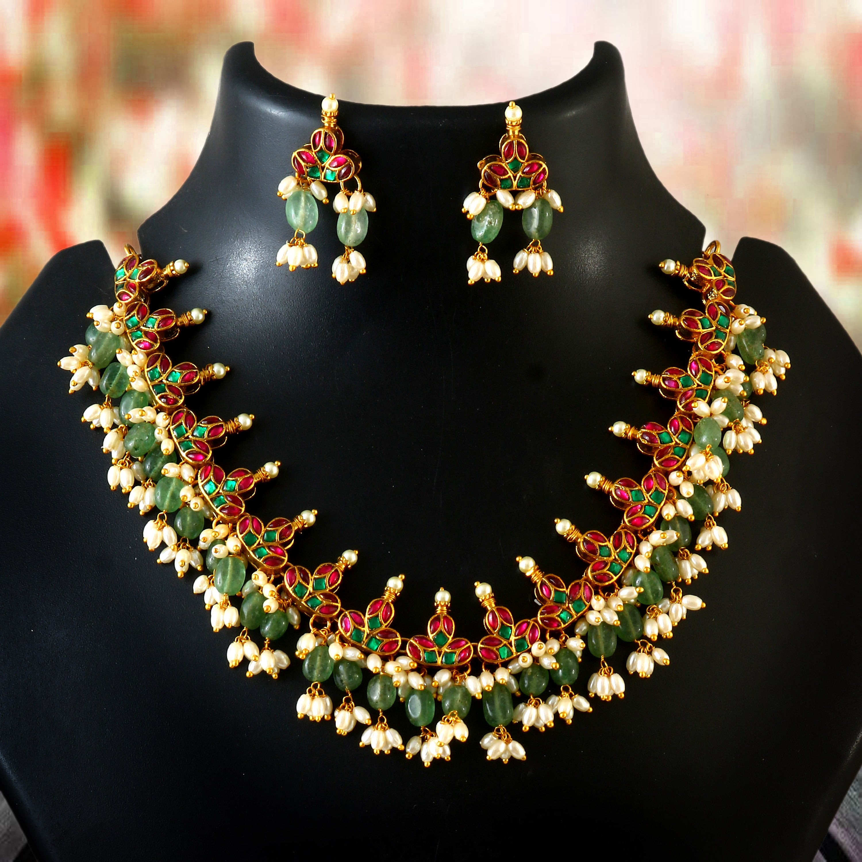 NK-277- Jadau Kundan Necklace with Emerald