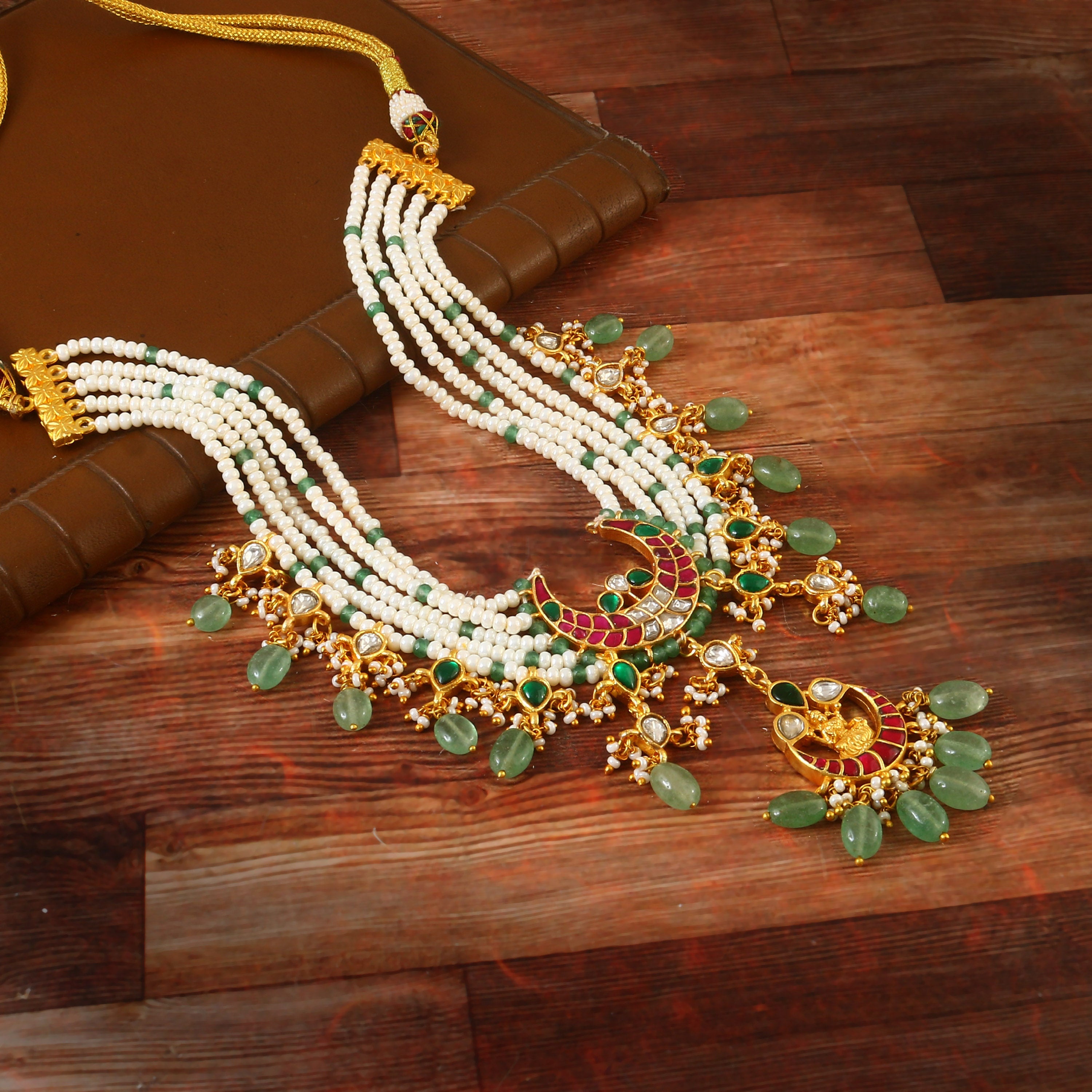 NK-283- Jadau Kundan Necklace with Emerald