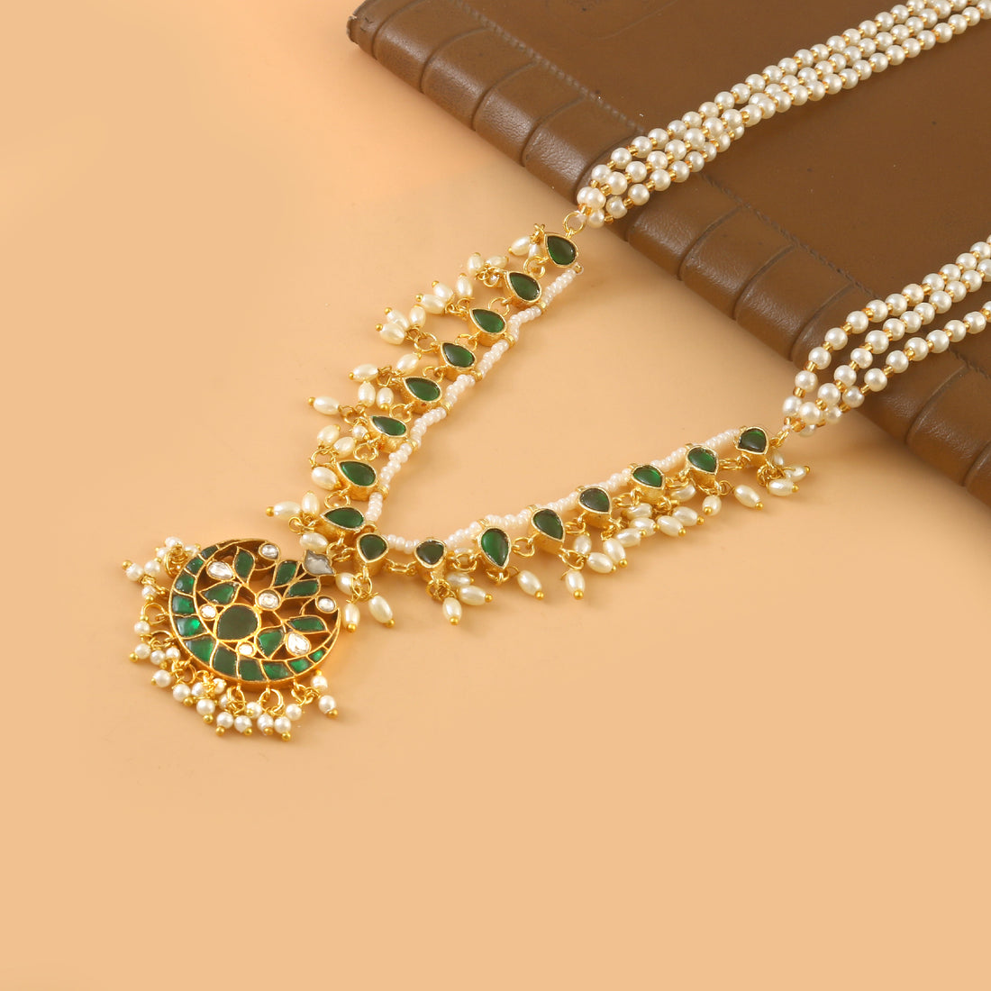 NK-294- Jadau Kundan Necklace with Emerald