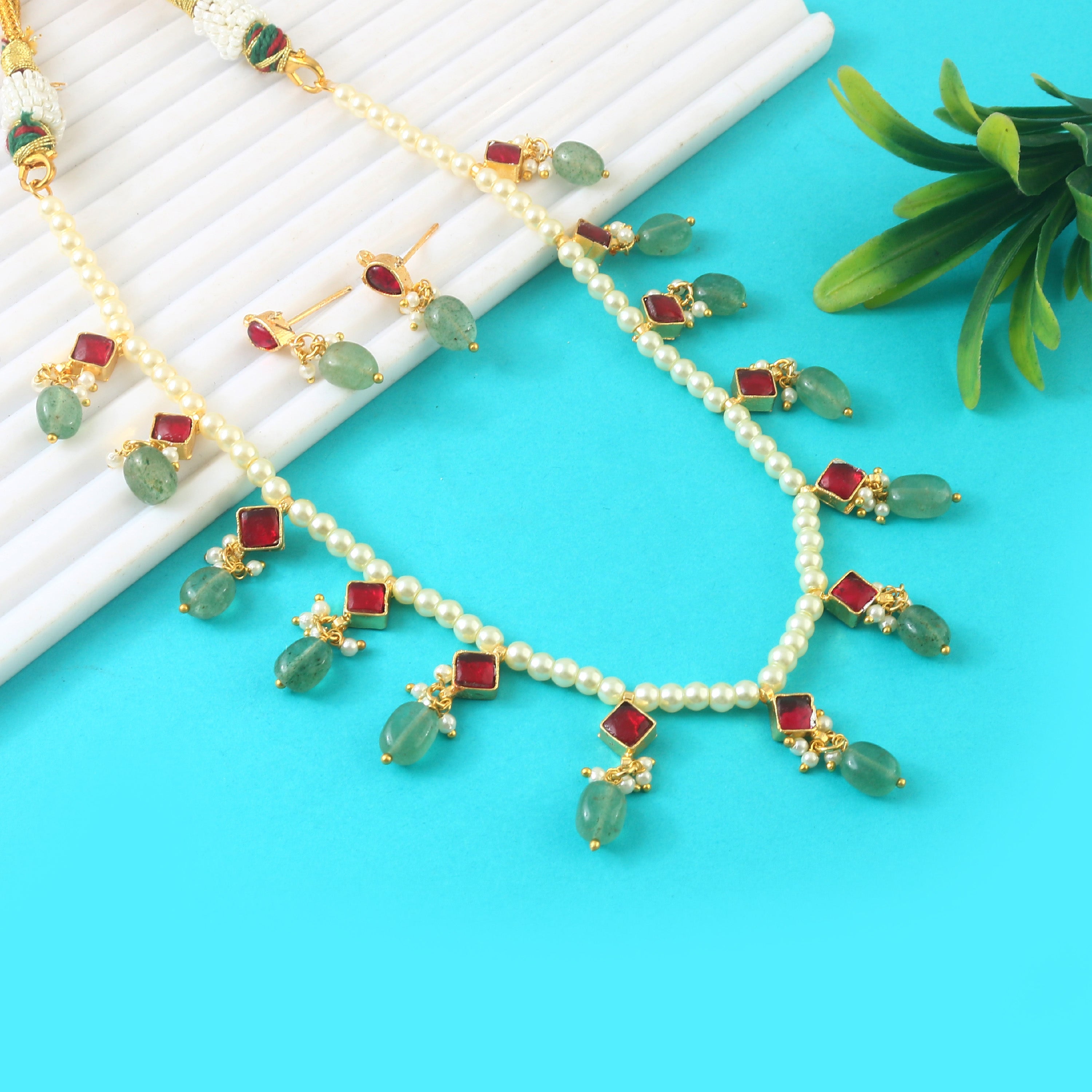 NK-300- Jadau Kundan Necklace with Emerald