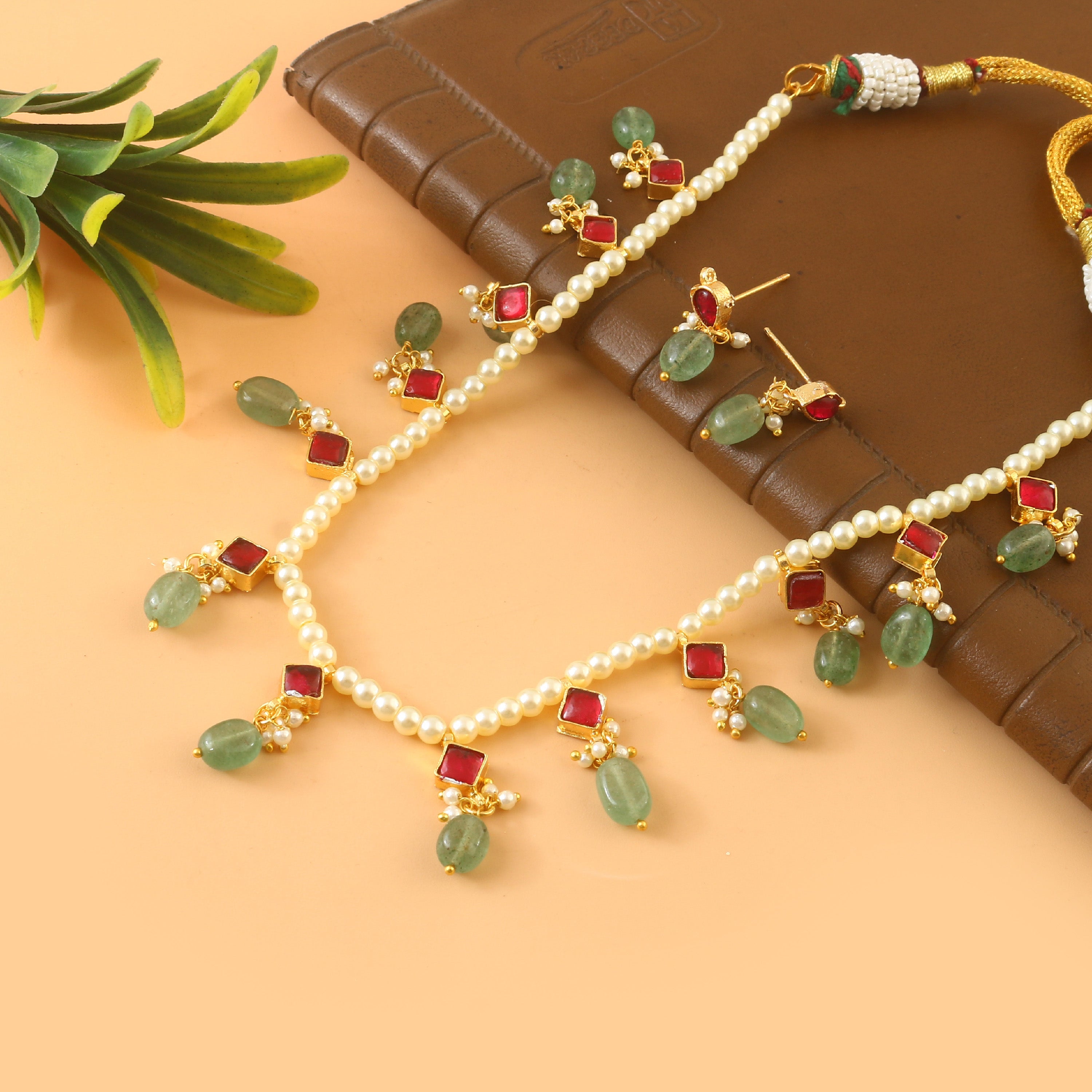 NK-300- Jadau Kundan Necklace with Emerald