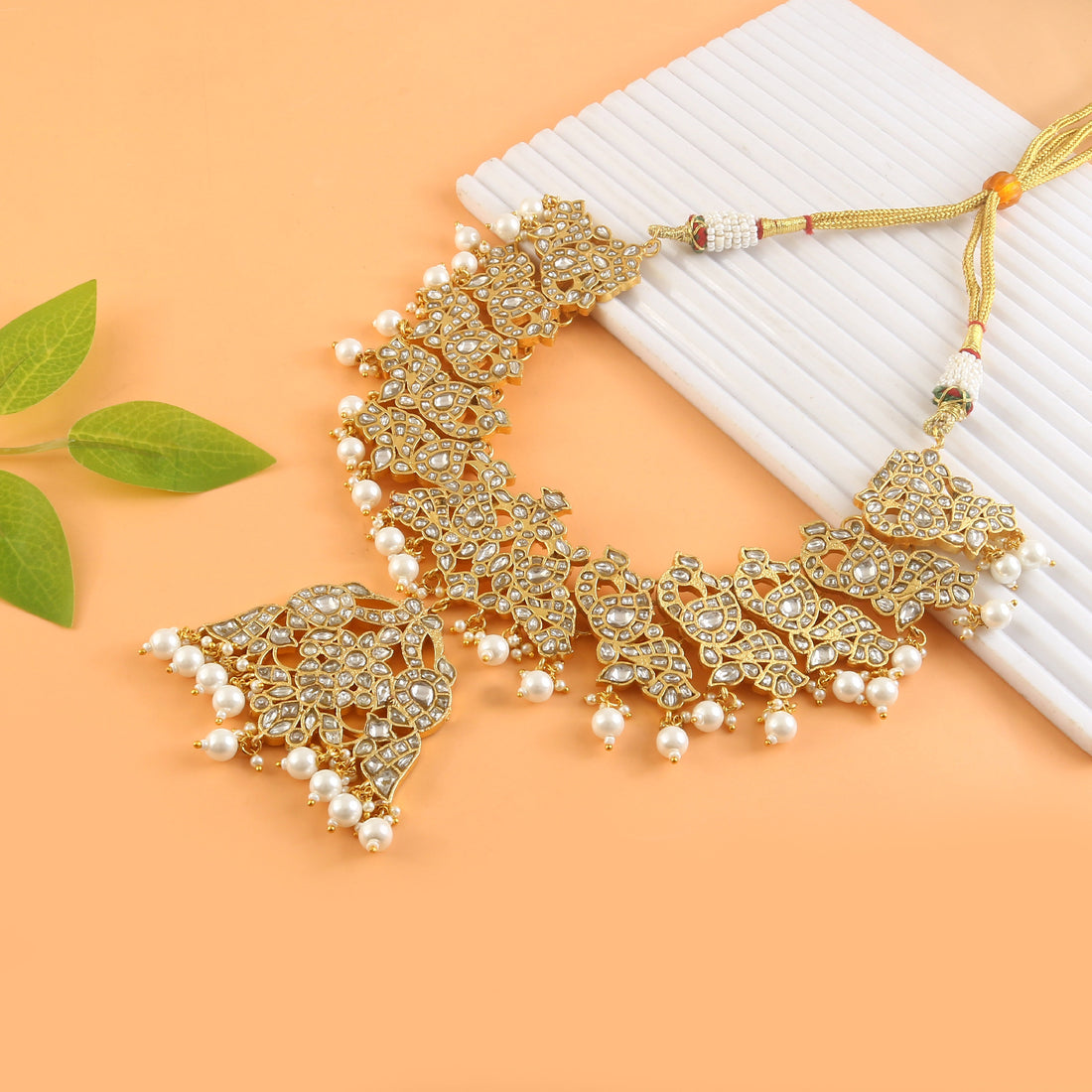 NK-302- Jadau Kundan Necklace with Emerald
