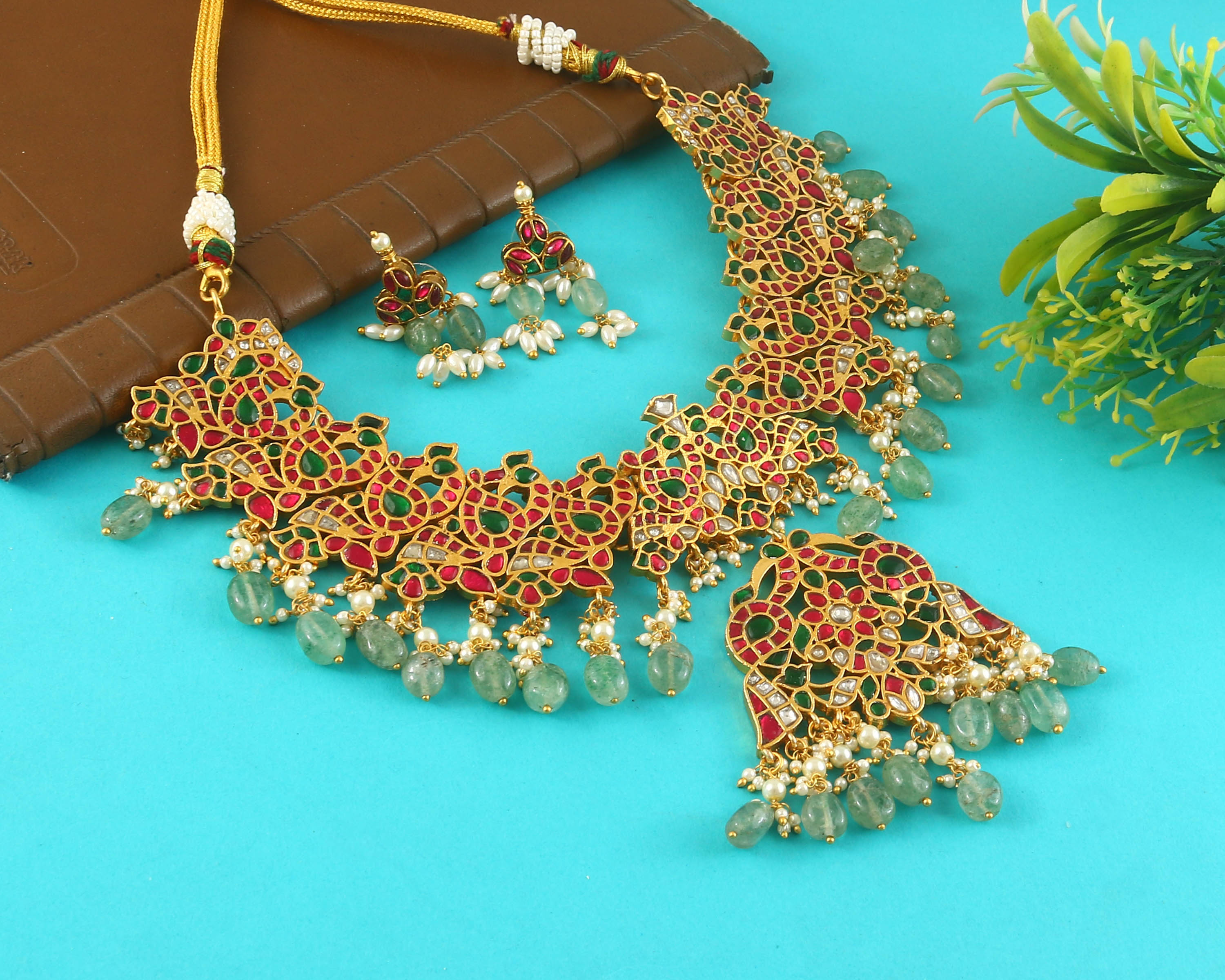 NK-309- Jadau Kundan Necklace with Emerald