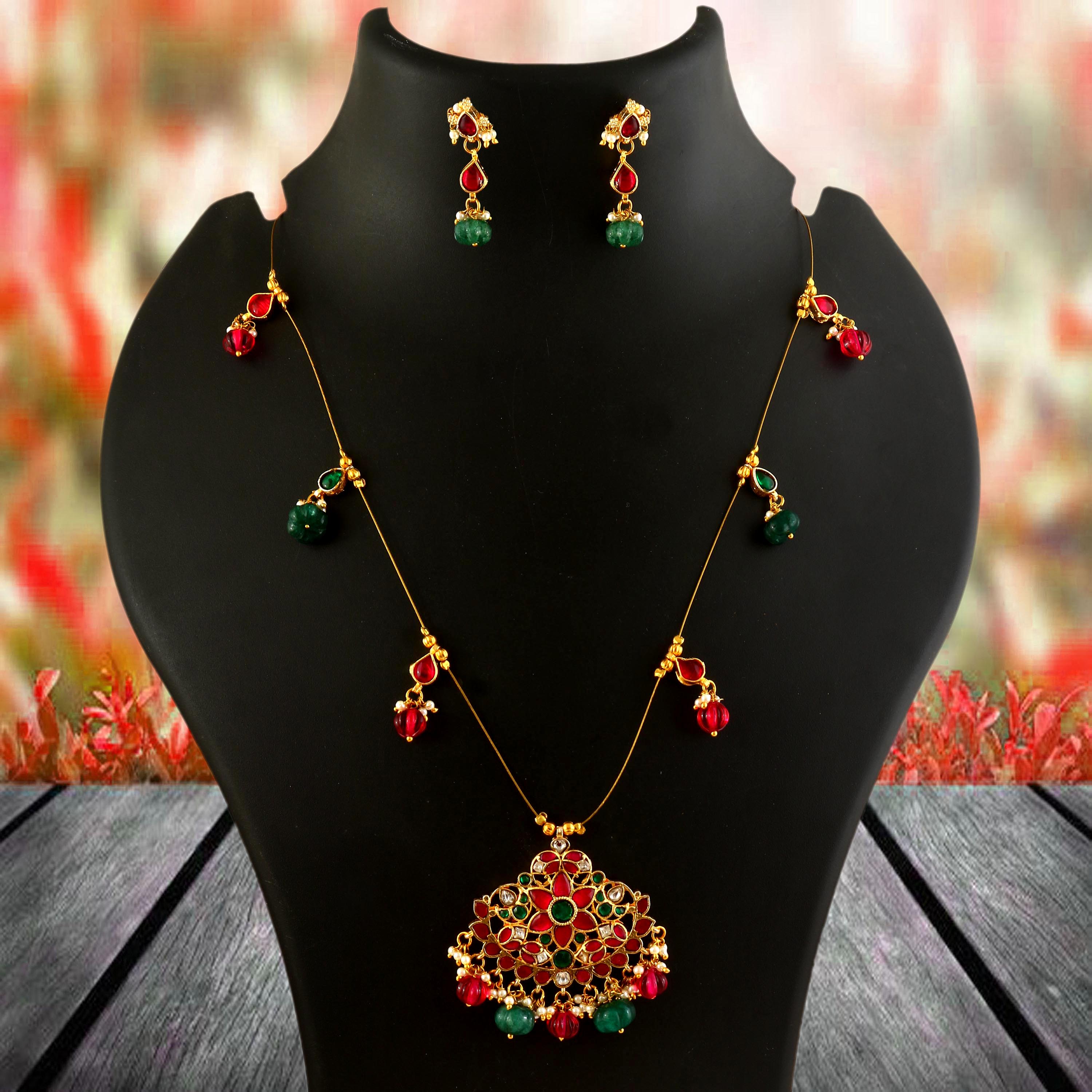 NK-317- Jadau Kundan Necklace with Emerald
