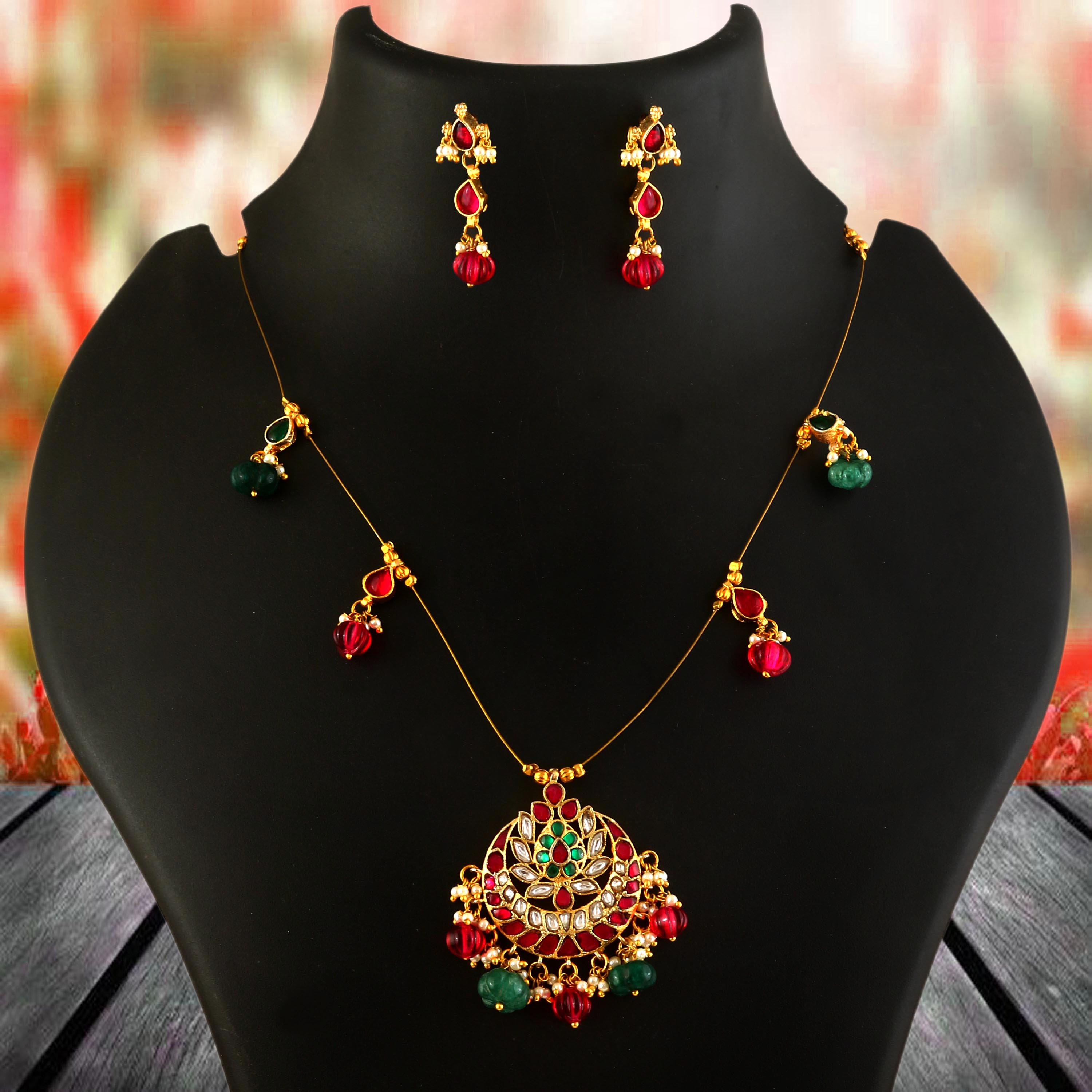 NK-320- Jadau Kundan Necklace with Emerald