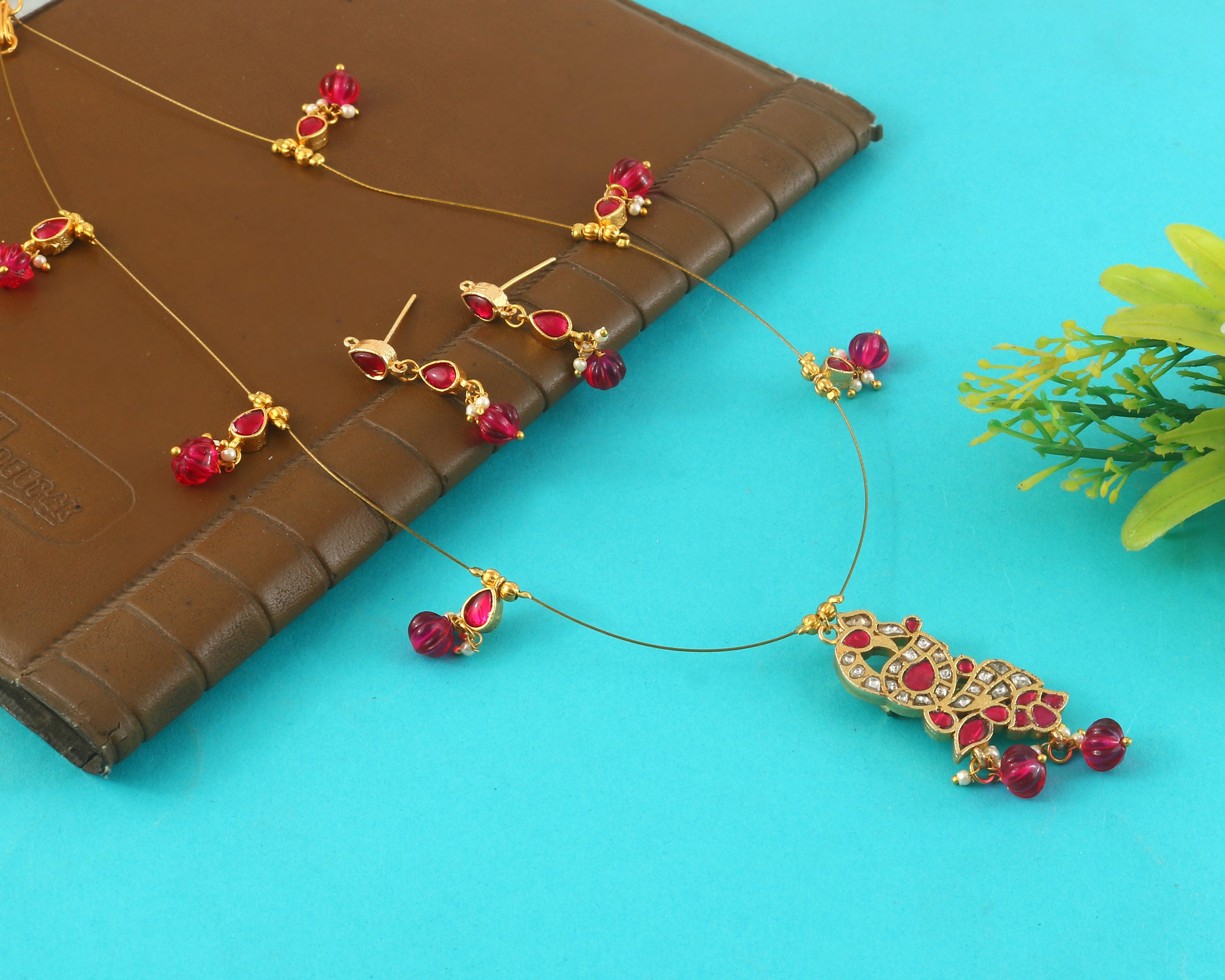 NK-321- Jadau Kundan Necklace with Emerald