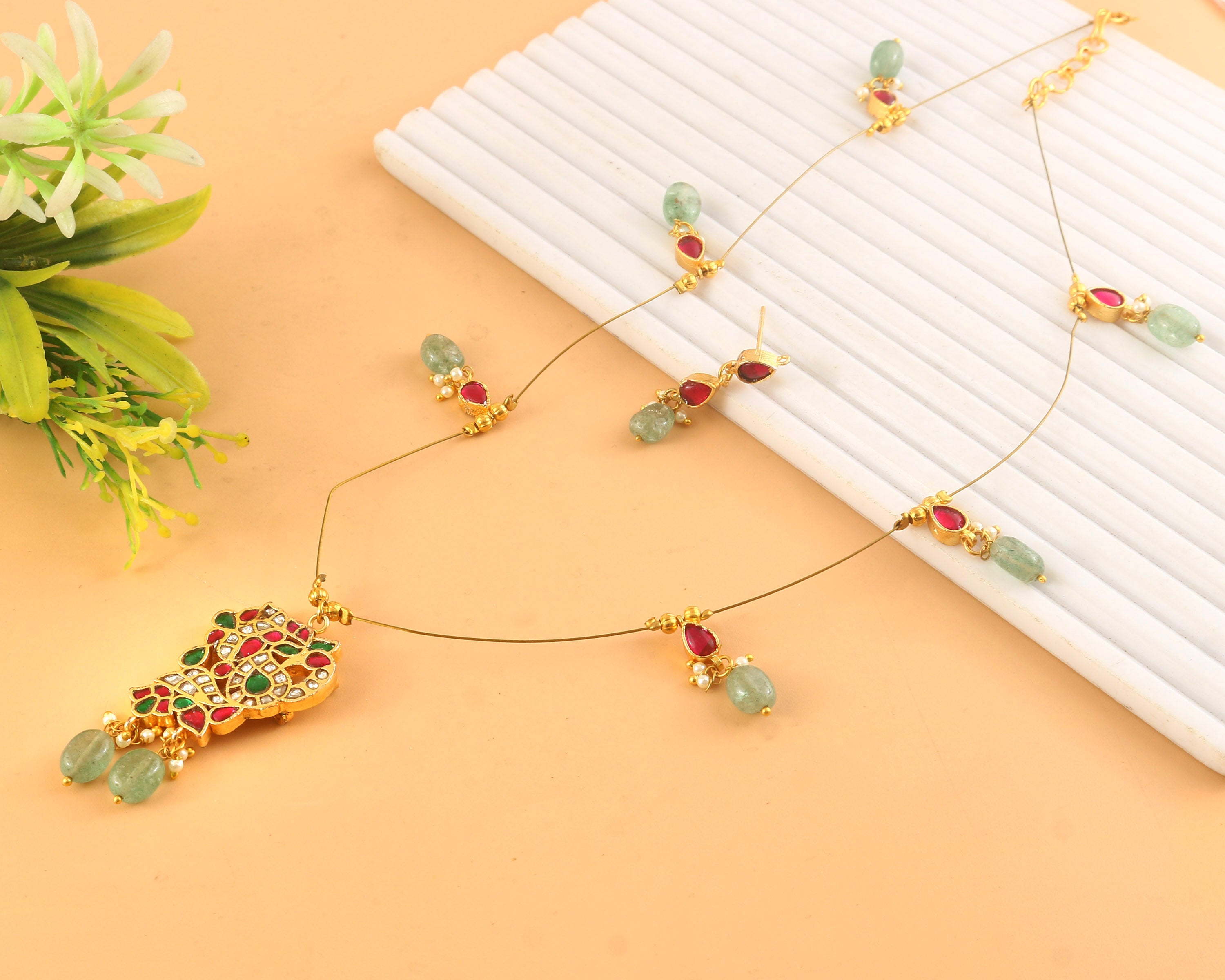 NK-322- Jadau Kundan Necklace with Emerald