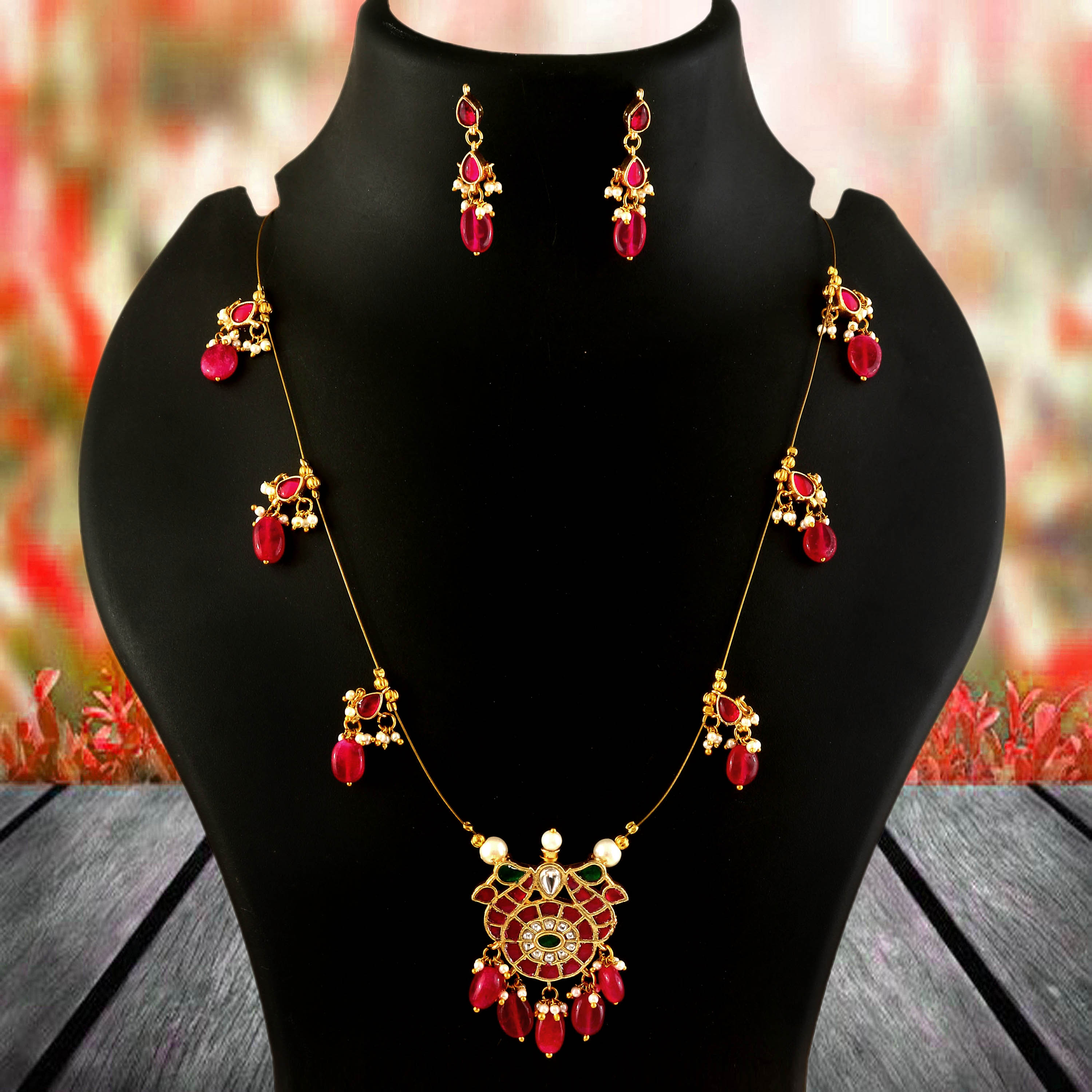 NK-325- Jadau Kundan Necklace with Emerald