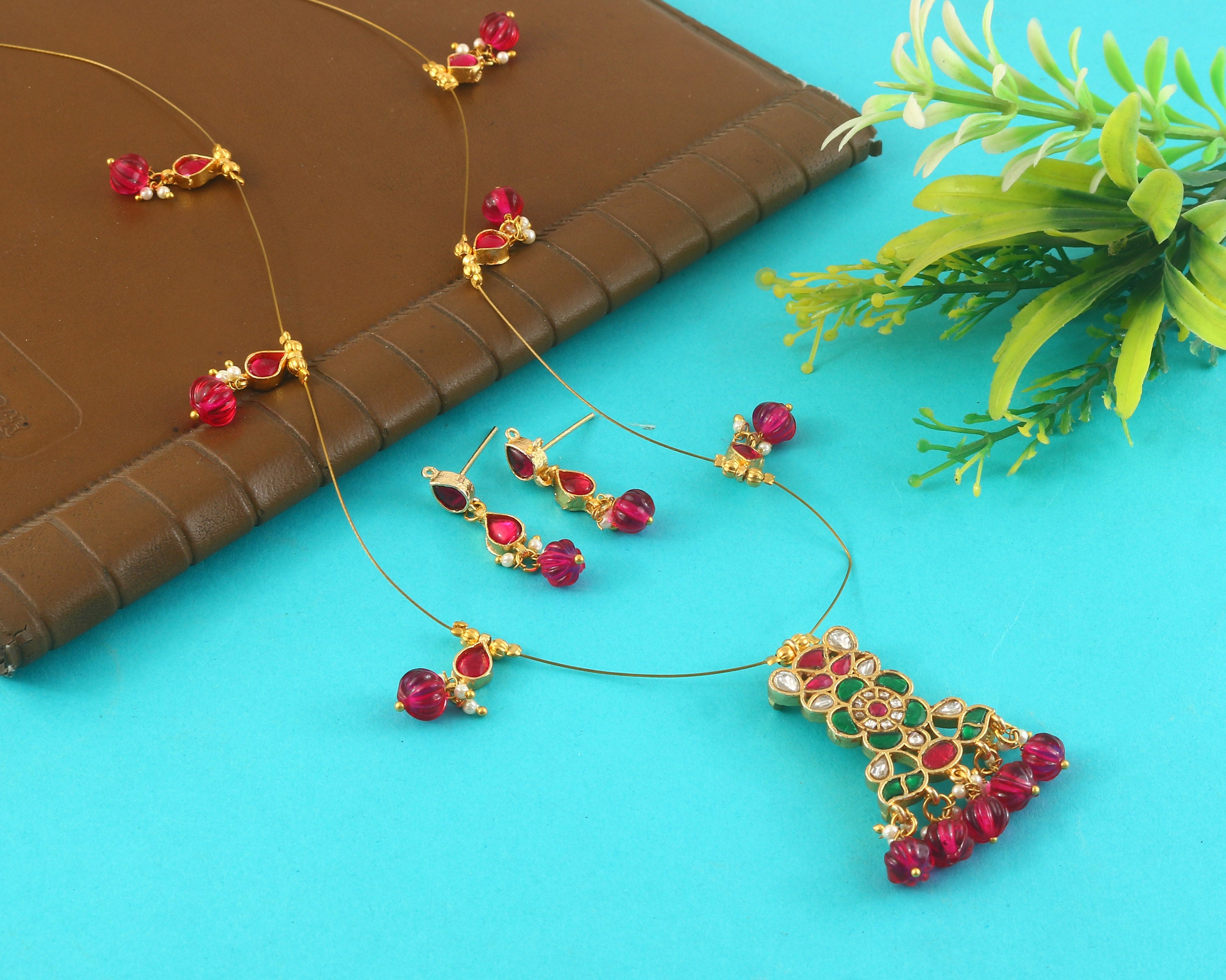 NK-329- Jadau Kundan Necklace with Emerald