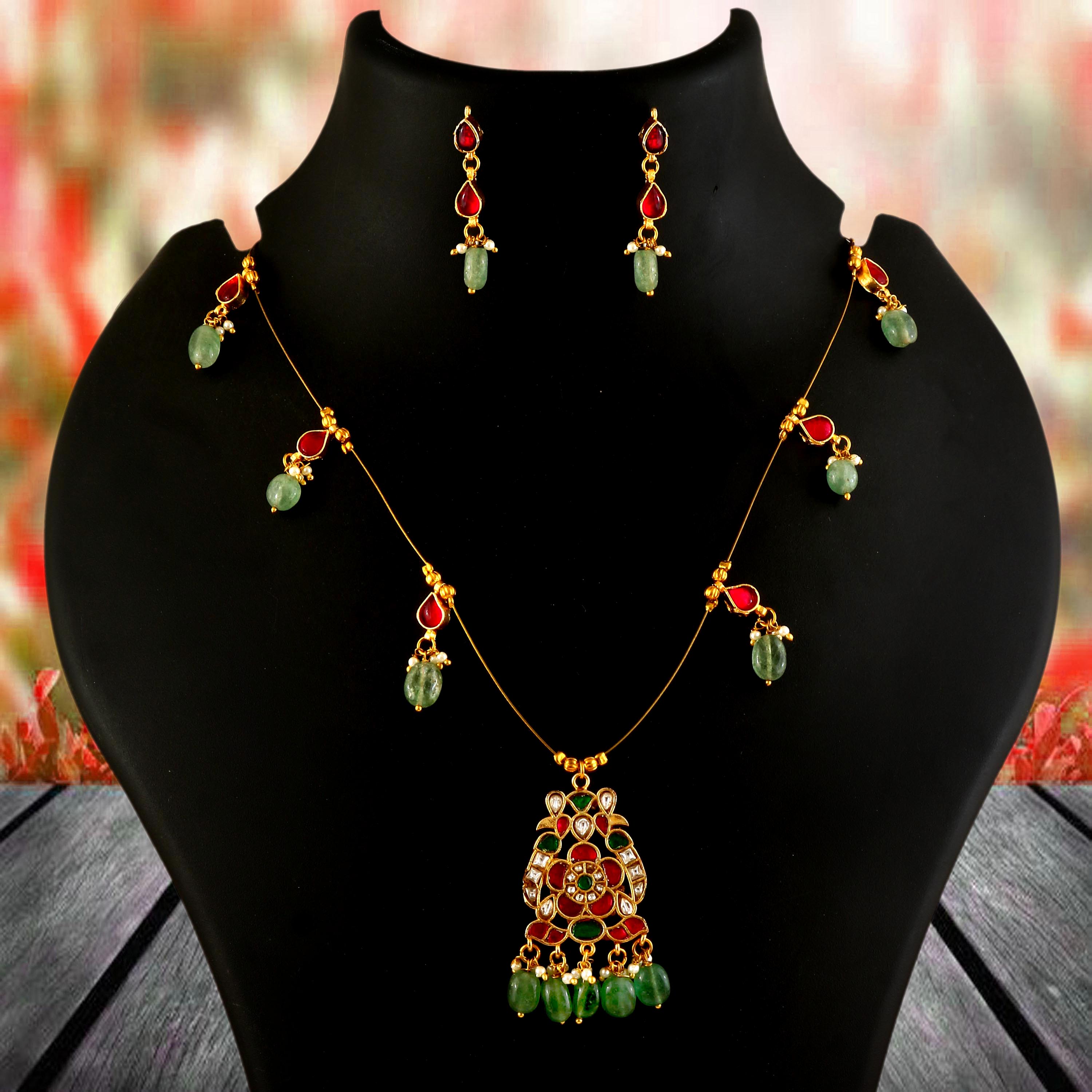 NK-334- Jadau Kundan Necklace with Emerald
