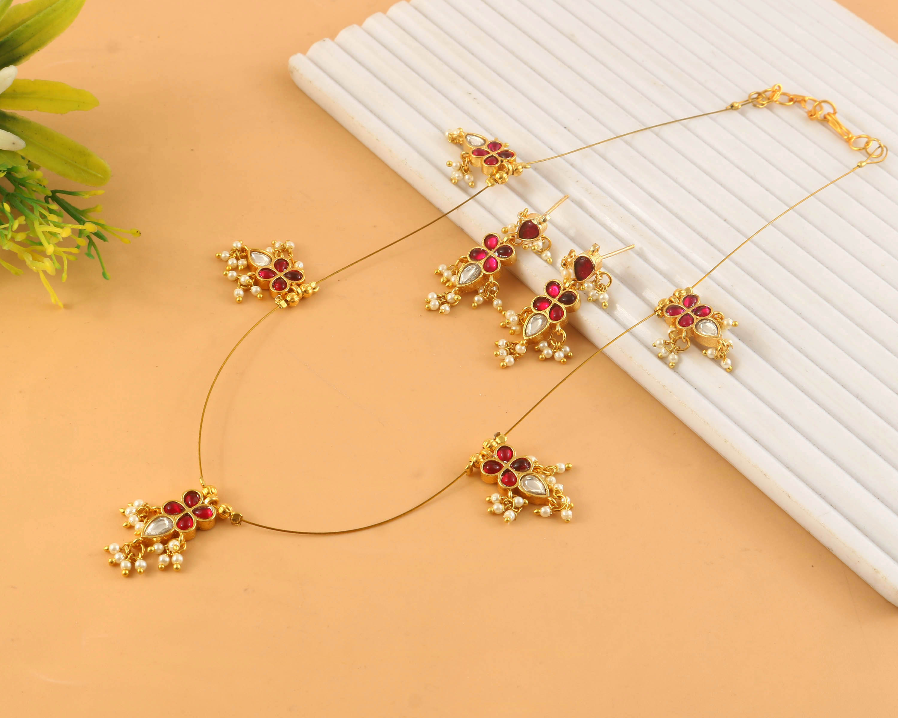 NK-342- Jadau Kundan Necklace with Emerald