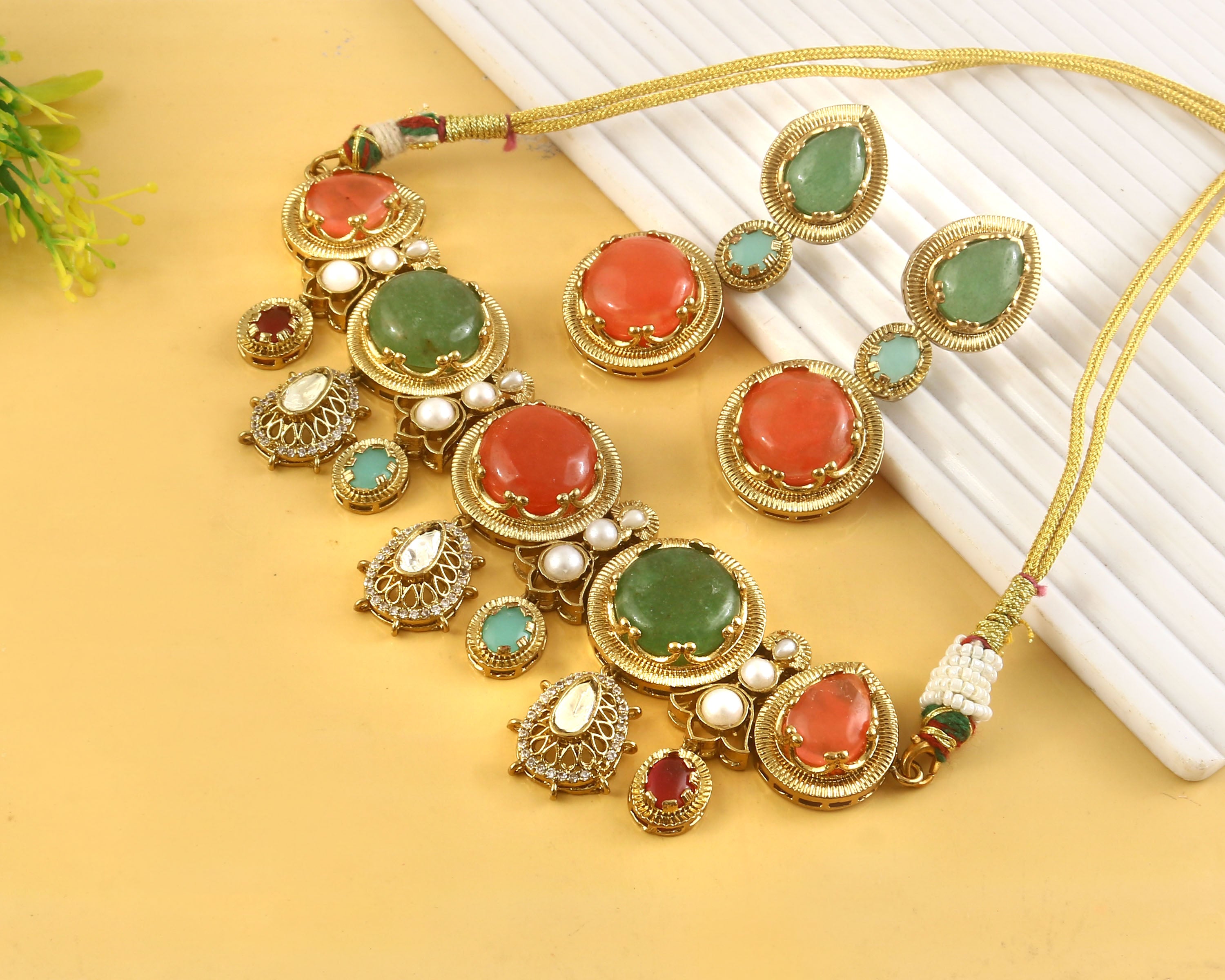 NK-348- Jadau Kundan Necklace with Emerald