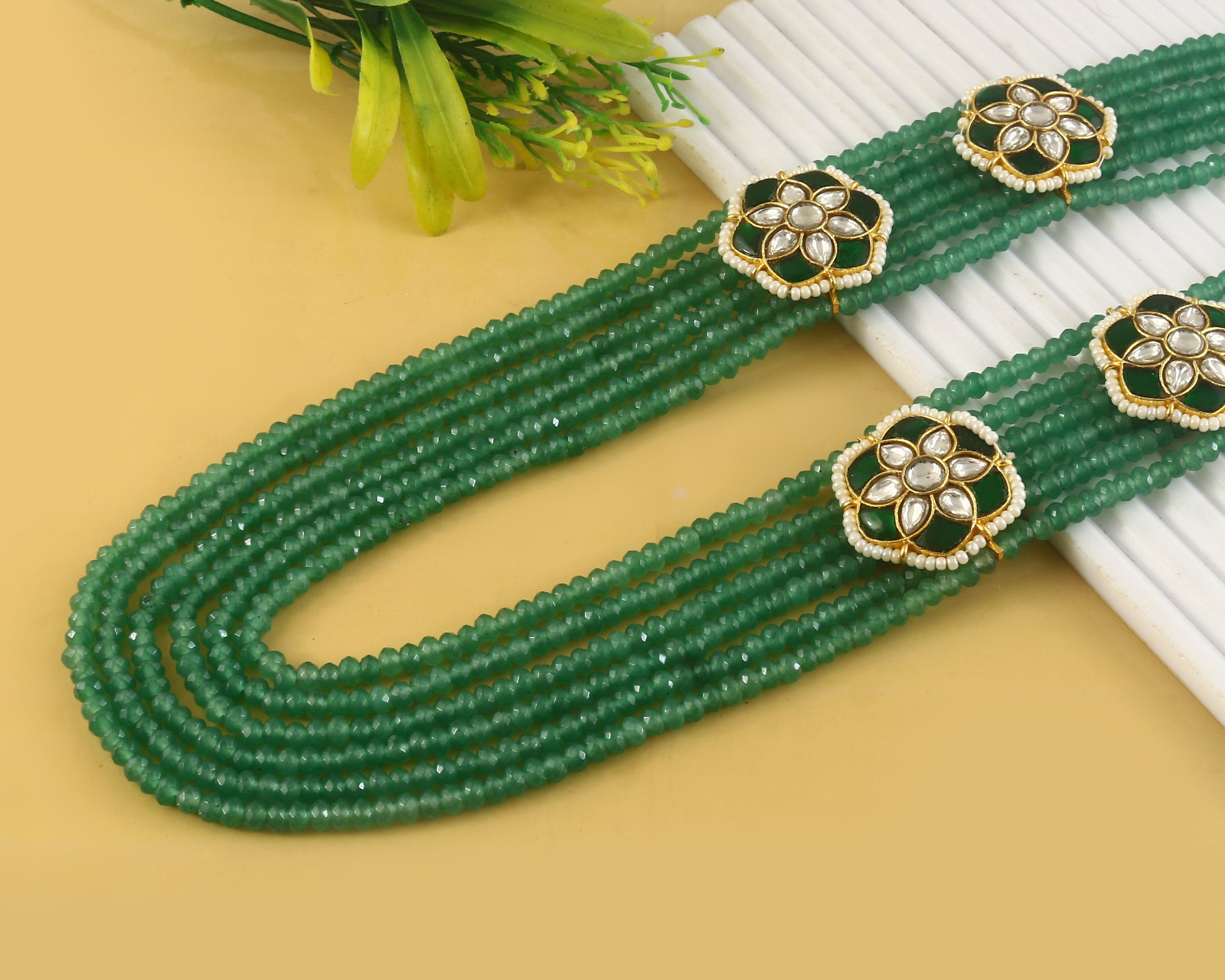 NK-349- Jadau Kundan Necklace with Emerald