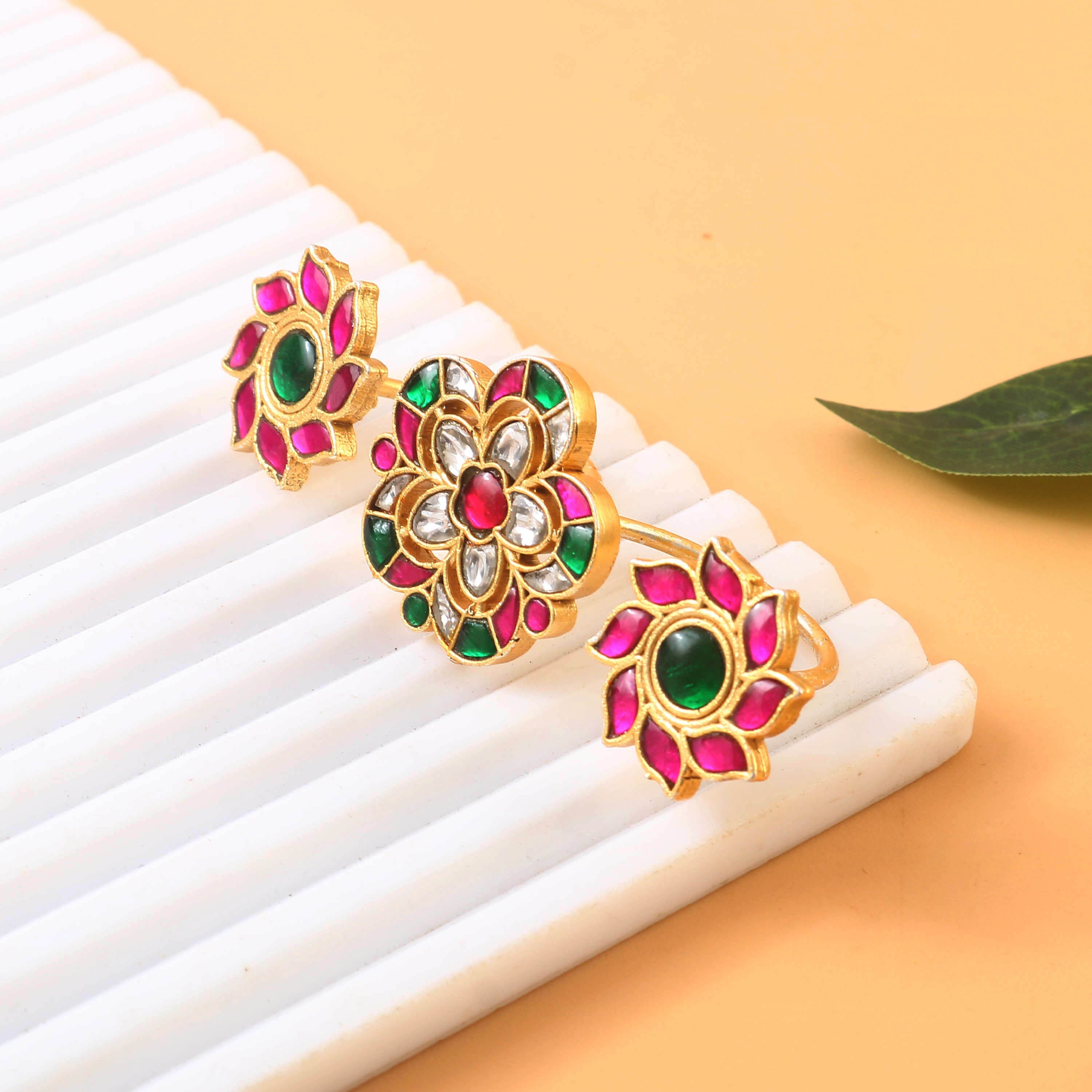 RG-112 - Jadau Kundan Ring with Emerald