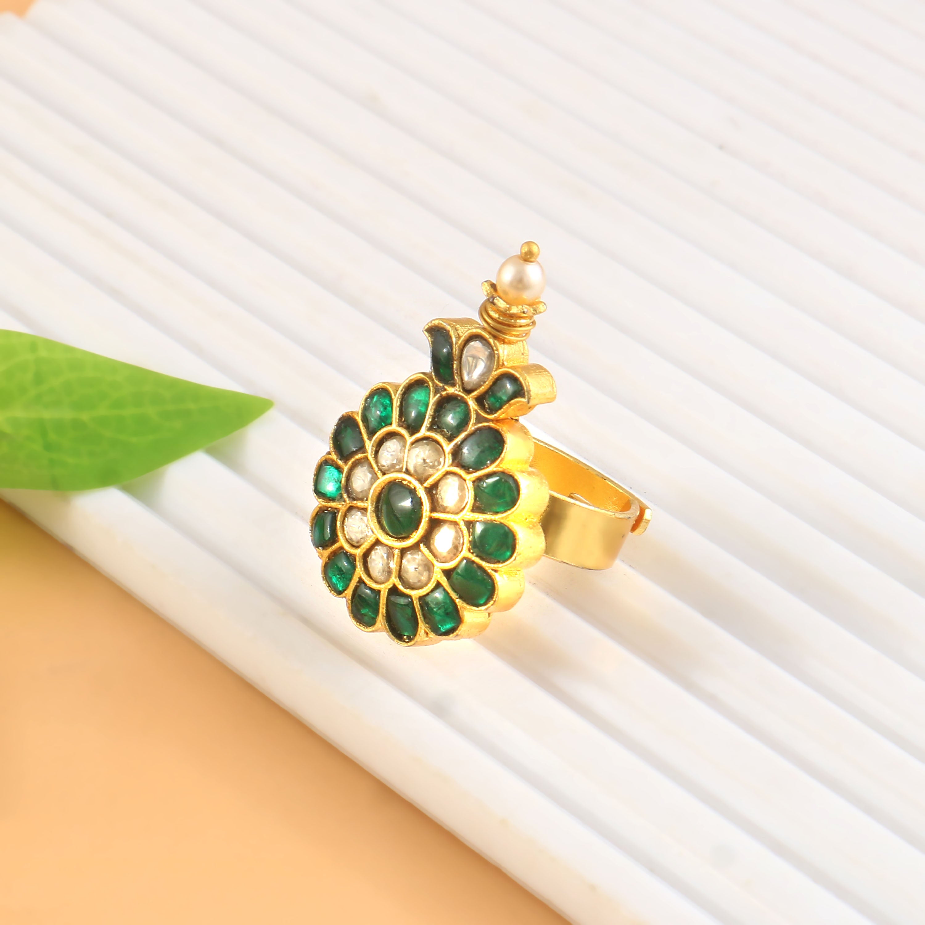 RG-121 - Jadau Kundan Ring with Emerald