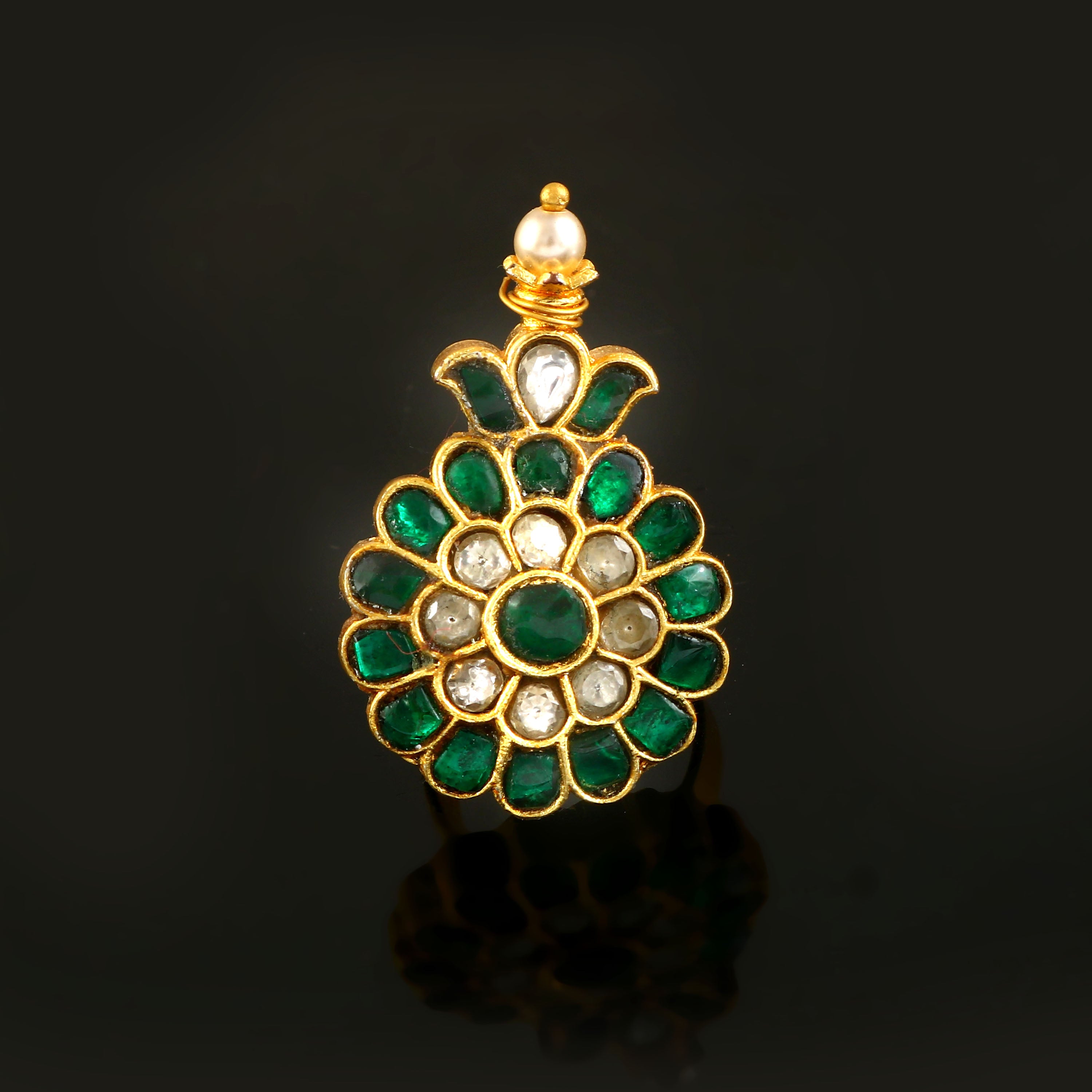 RG-121 - Jadau Kundan Ring with Emerald
