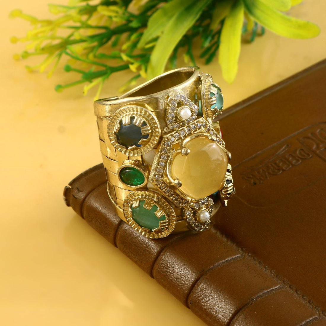 RG-123 - Jadau Kundan Ring with Emerald