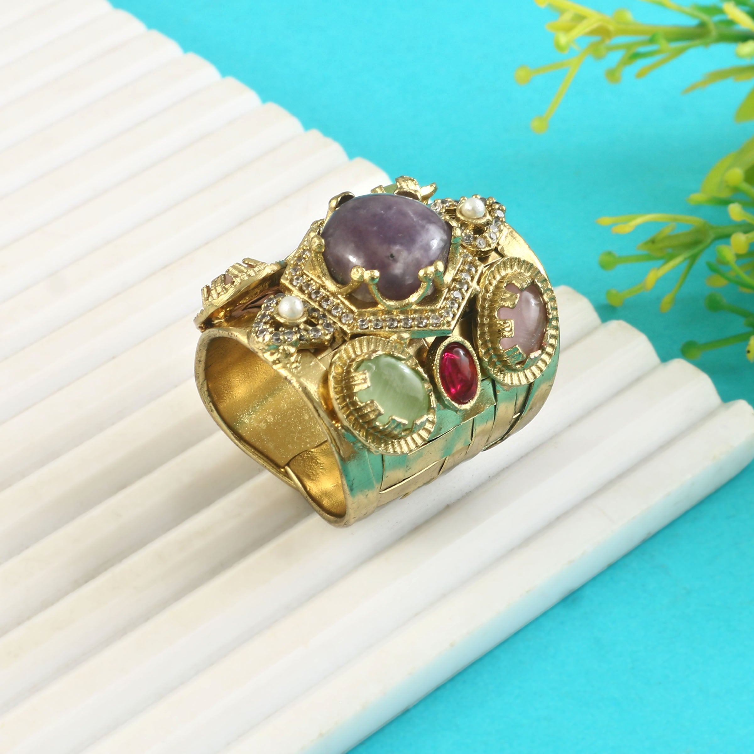 RG-130 - Jadau Kundan Ring with Emerald