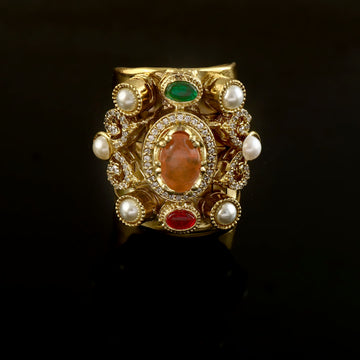 RG-132 - Jadau Kundan Ring with Emerald