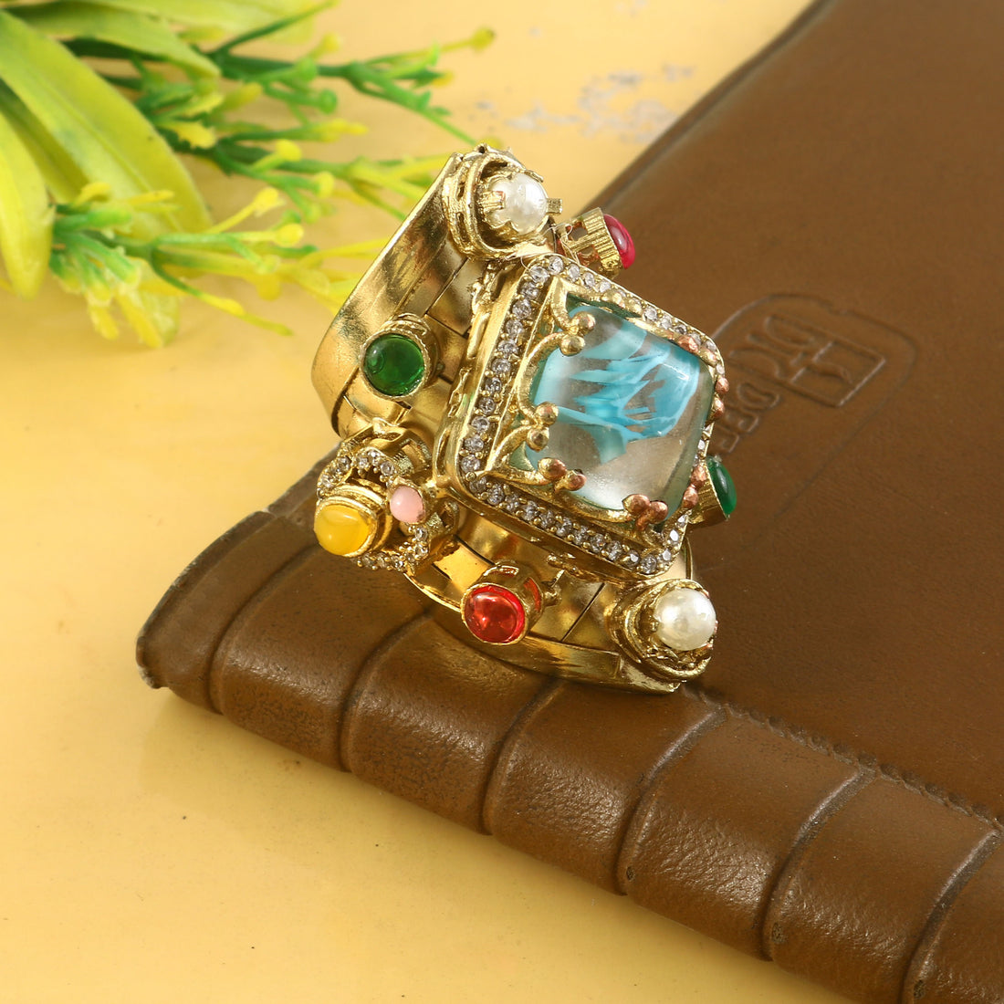 RG-133 - Jadau Kundan Ring with Emerald
