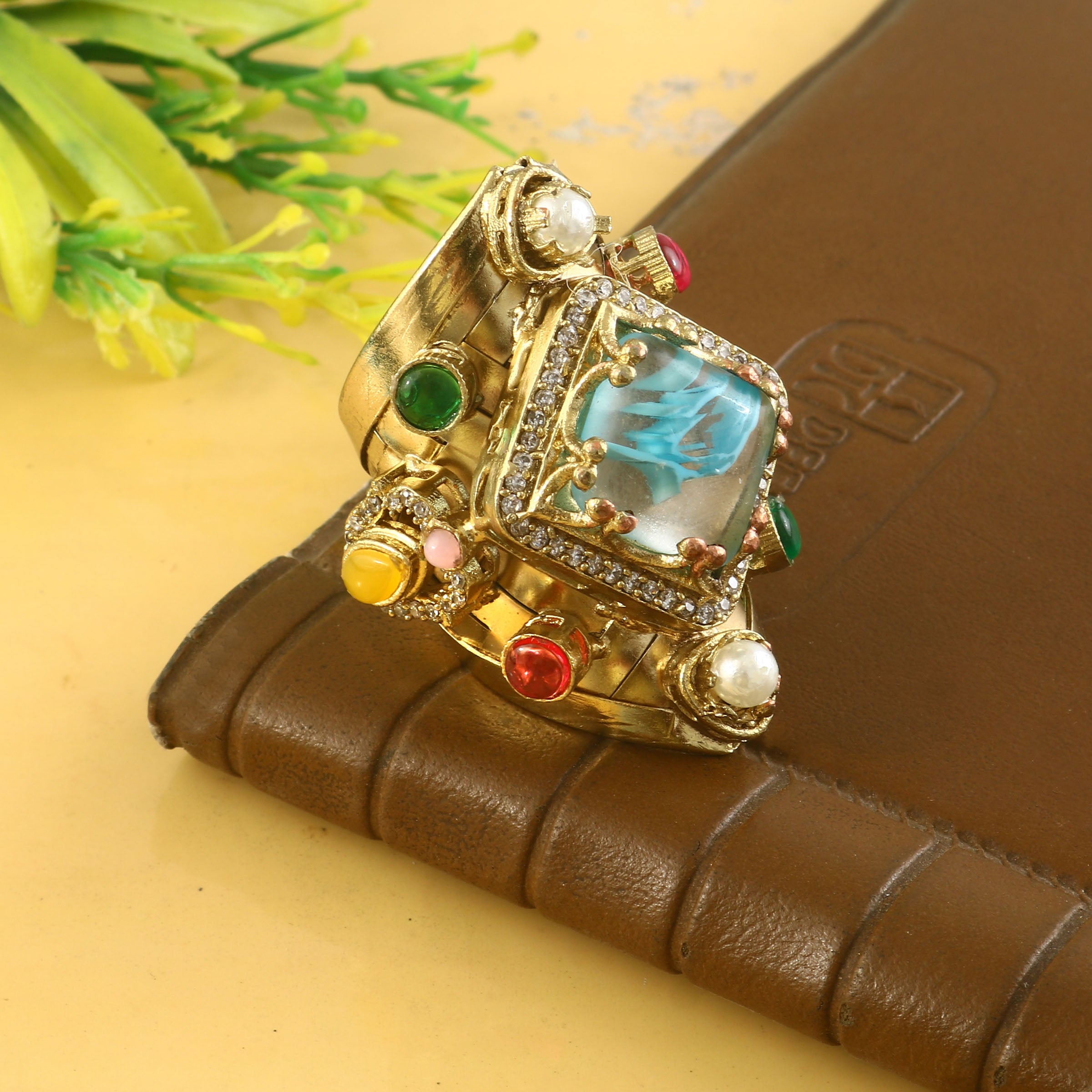 RG-133 - Jadau Kundan Ring with Emerald