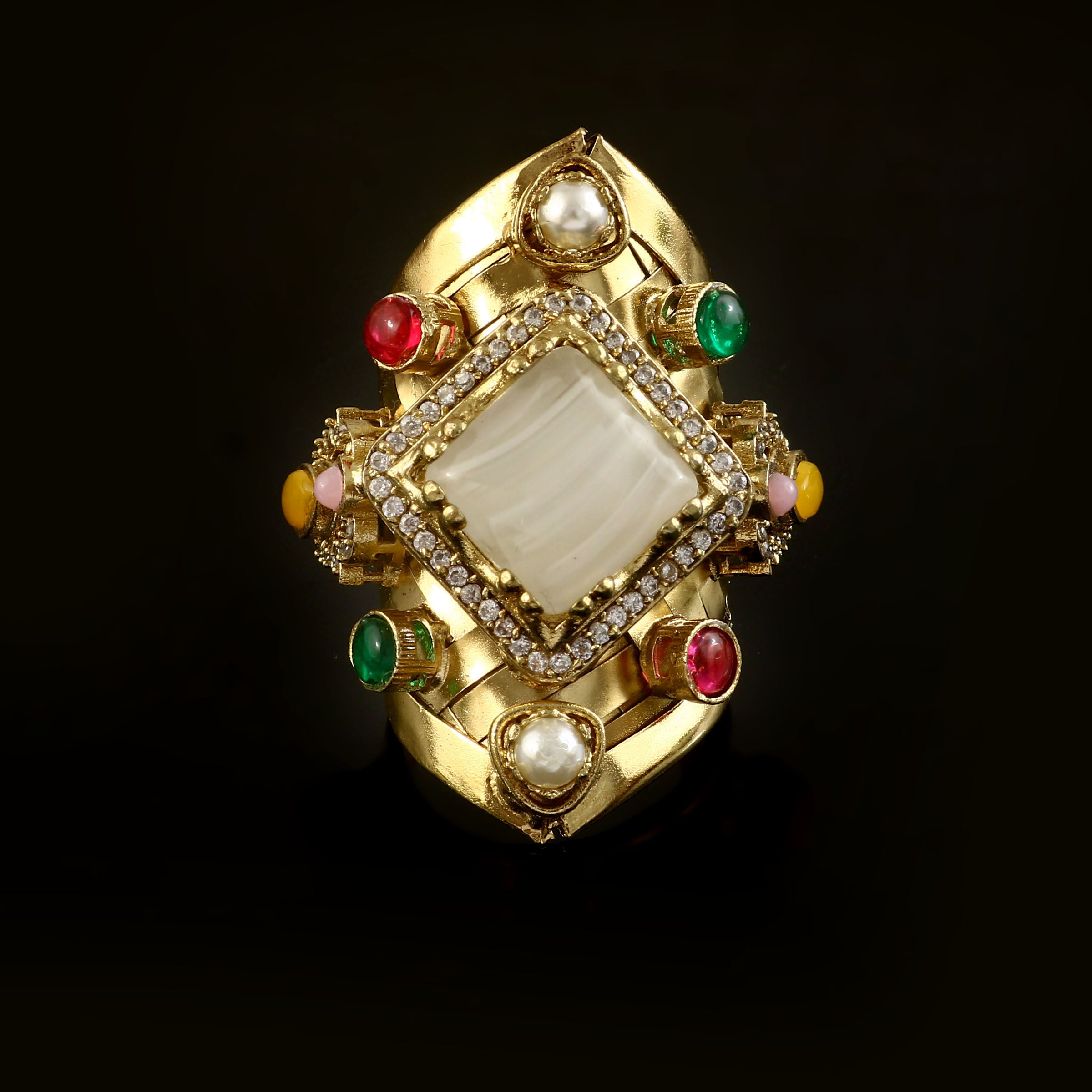RG-136 - Jadau Kundan Ring with Emerald