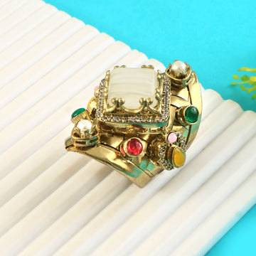 RG-136 - Jadau Kundan Ring with Emerald