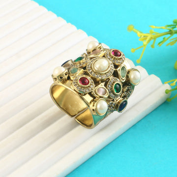 RG-139 - Jadau Kundan Ring with Emerald