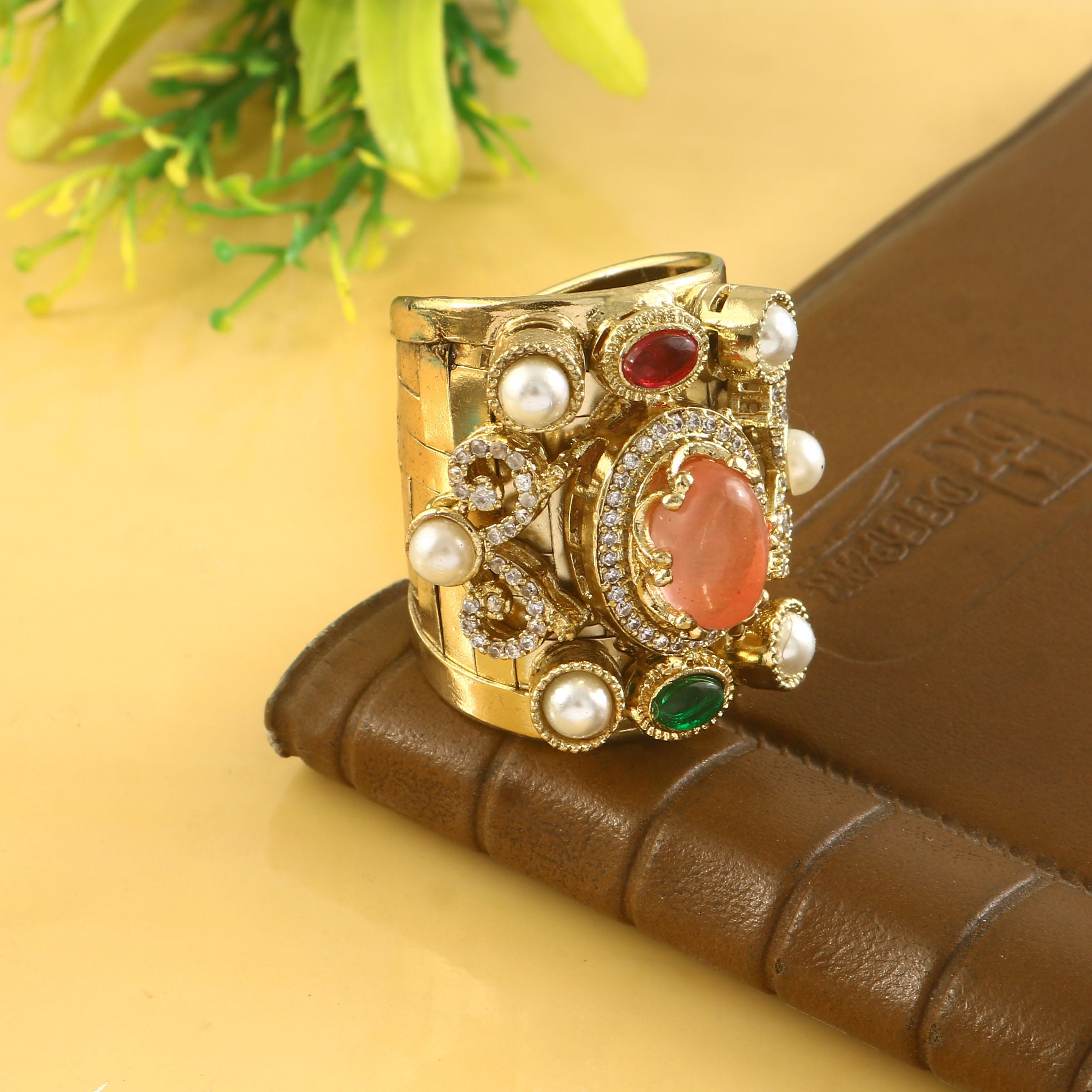 RG-140 - Jadau Kundan Ring with Emerald